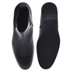 Black leather ankle boots Chelsea Boots