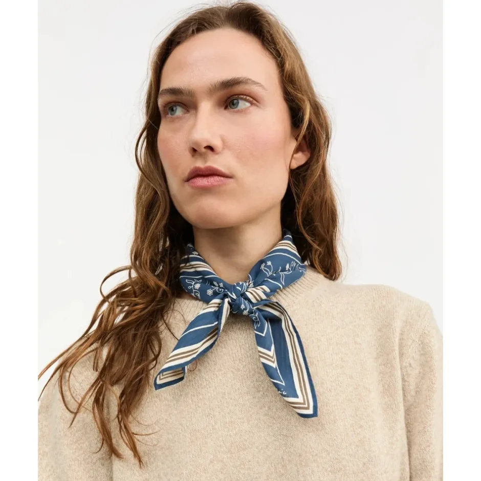New Classic Scarf Halstørklæder Og Tørklæder
