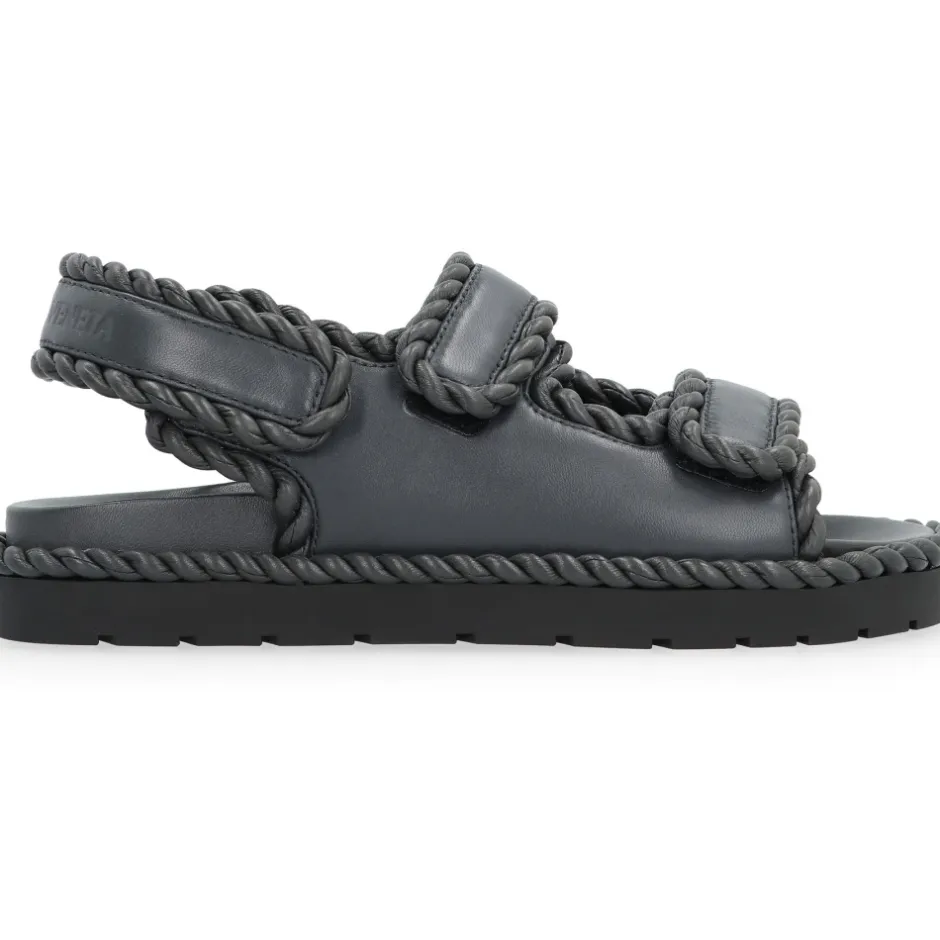 Sale Flade sandaler med Torchon dekoration Dame Sandaler