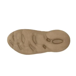 New Foam Runner Clay Taupe Sneakers Sandaler