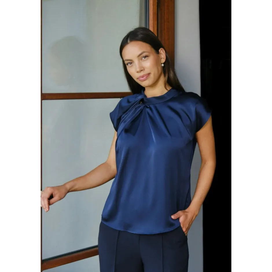 Online Navy Satin Drapy Bluse Dame Bluser & Skjorter