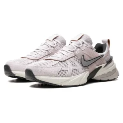 Platinum Violet Retro-Futuristisk Stil Sneakers Dame Sneakers