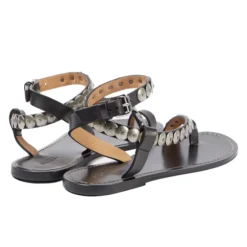 Hot Sandaler med flade såler i læder med nitter Dame Sandaler