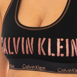 Top Bra T-Shirts & Toppe