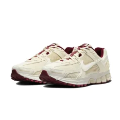 Discount Valentine's Day Special Edition Sneakers Sneakers