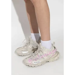 New Track Signature Dame Sneakers